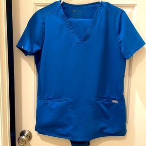 Figs Alps Blue Casma Top Small, Zamora Joggers Regular Length Size Medium